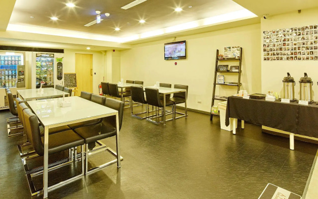 Single inn kaohsiung Lisen Hostel