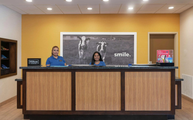 Hampton Inn Marion