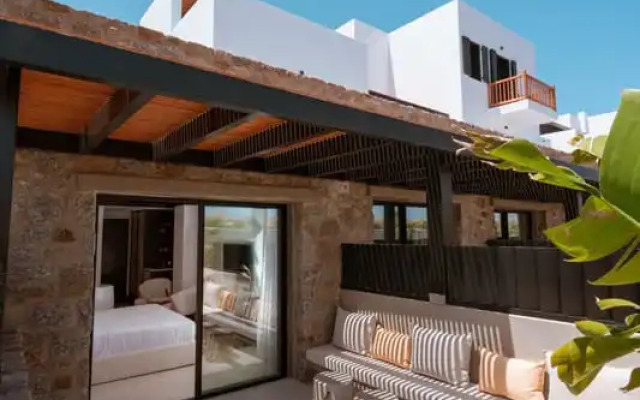 Noir Mykonos