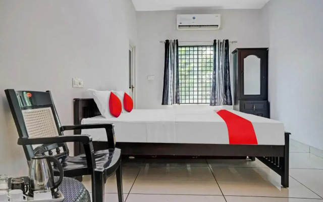 Oyo Flagship 808201 Hornbill Residency