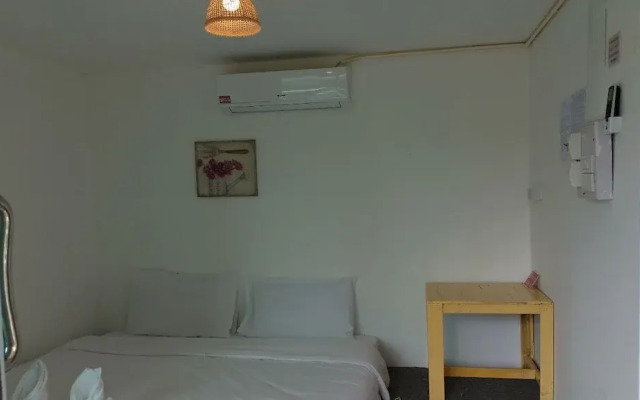 Inthawa Resort (Feuang, Laos)