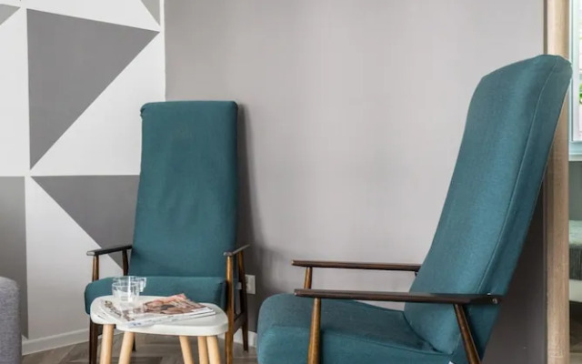 oompH Warsaw Central Deluxe Apartment