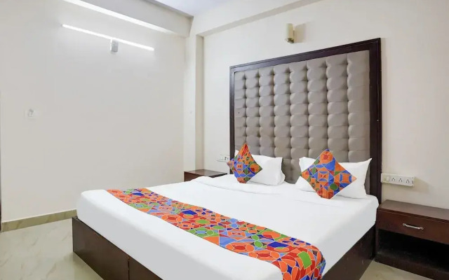 FabHotel Leo Grand