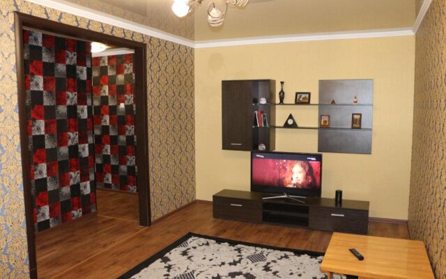 Apartment Alikhanova 38/3