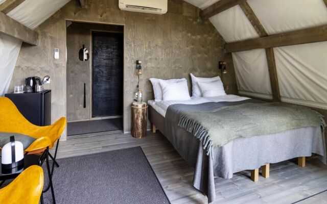 Haltia Lake Lodge nature boutique hotel & glamping