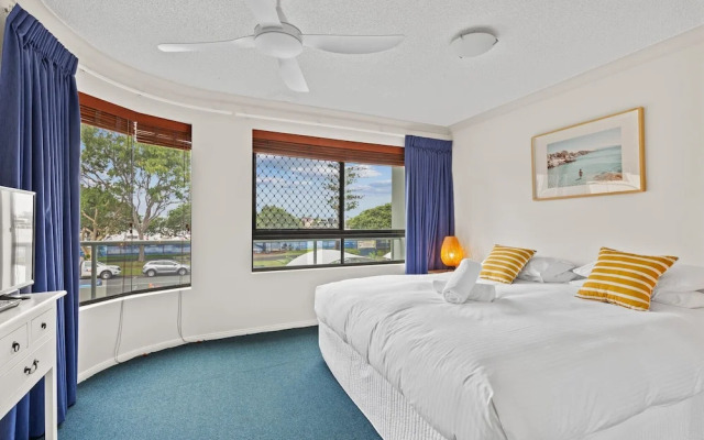 Riverdance Apt 8