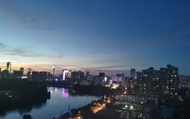7-Day Chain Hotel (Haikou Jinniuling Park Branch)