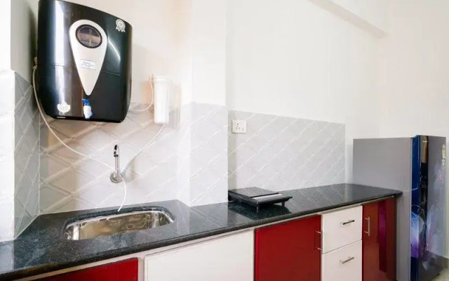 OYO 78035 Elegant 3bhk Toll Apartments