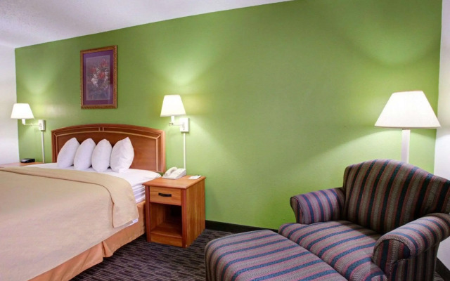Quality Inn & Suites Airport
