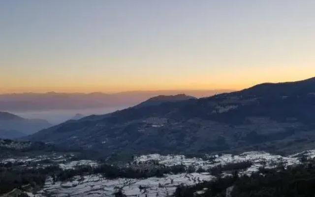 Xinlv Time Inn (Yuanyang Terraced Field Scenic Area)