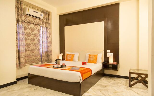 OYO 1322 Hotel Galaxy