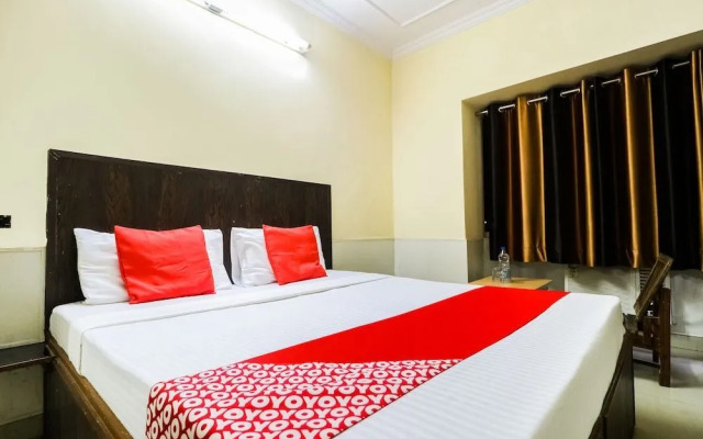 Hotel Rising Sun by OYO Rooms