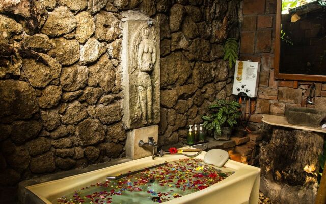 Santhiku Hotel, Villas, Yoga & SPA