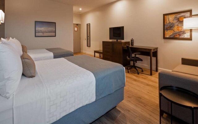 Best Western Plus Montreal East