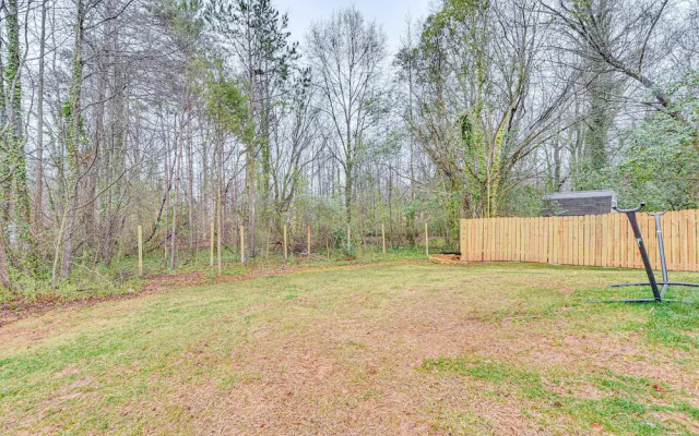 Family-friendly Home ~ 5 Mi to UNC Charlotte!