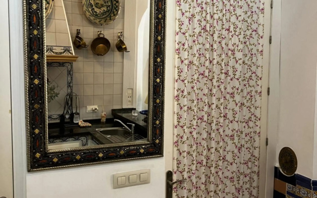 Pequeño palacete Calle Santas Patronas