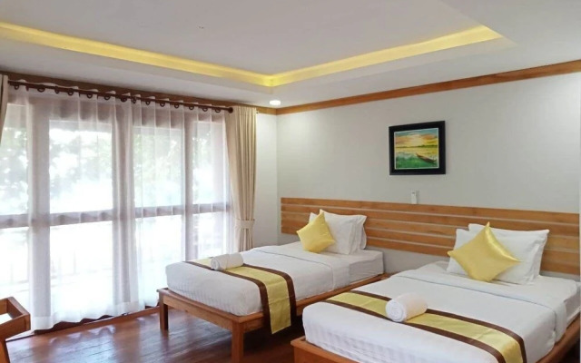 DG Royal Resort
