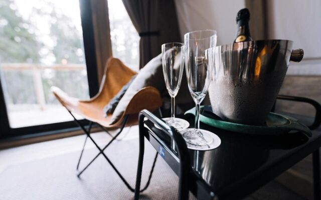 Haltia Lake Lodge nature boutique hotel & glamping