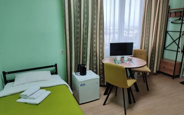 Bolshoy Ural na Stachek Living Quarters