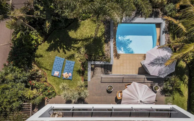 Pool, Garden and sea View - Villa Hibiscus