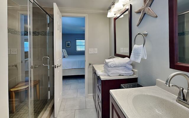 Sangria Dreams by SVR