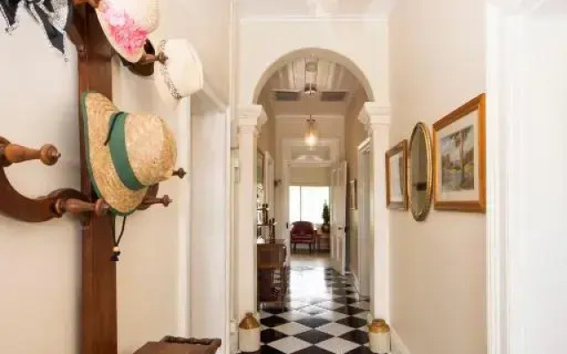 Ningana Heritage Houses