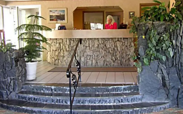 Weathervane Terrace Inn and Suites