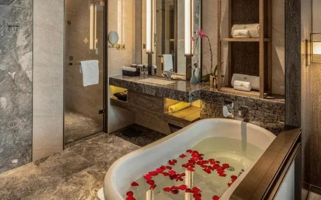 Jinling Grand Hotel