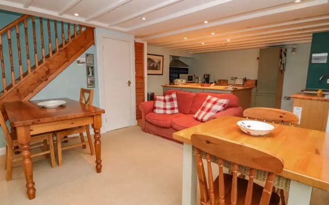 Penybont Apartment