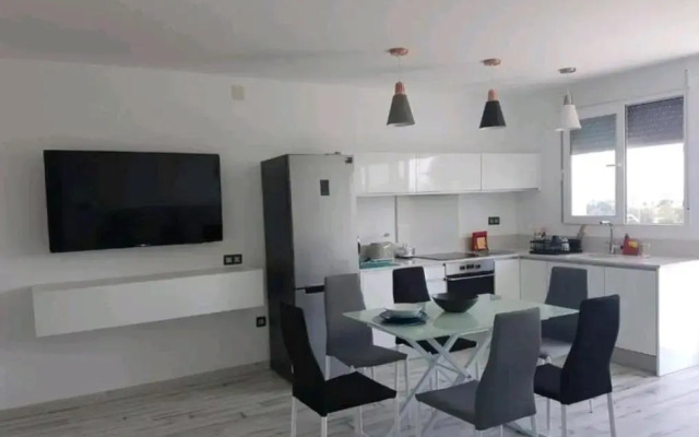 Lovely Beach House with Terrace San Juan Alicante