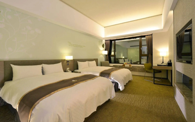 Tsun Huang Hotel