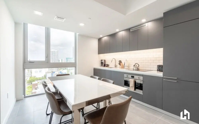 Downtown Miami Condos by Lua Host