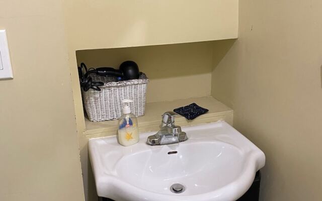 Kaisar Guest House