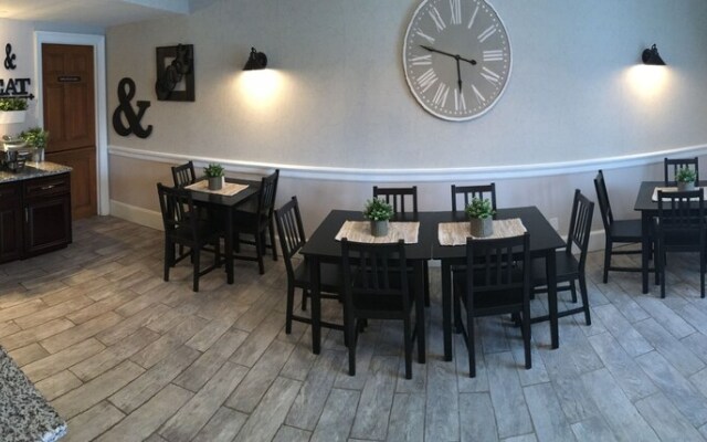 The Lodge at Headwaters