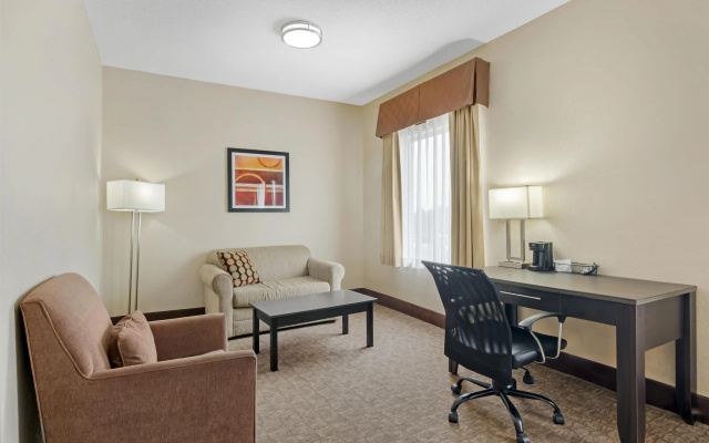 Best Western Teal Lake Inn