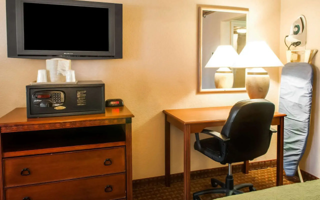 Quality Inn & Suites Las Cruces - University Area