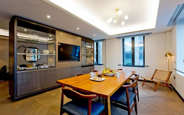 3-bed Deluxe Apt 205