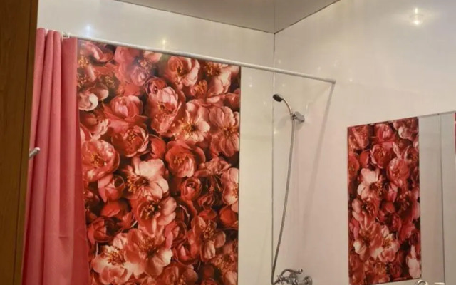 Апартаменты на улице Серафимы Дерябиной 37