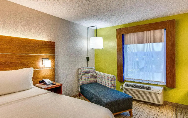 Holiday Inn Express Vincennes