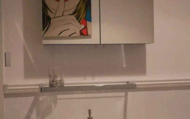 Robert The Bruce Apartment