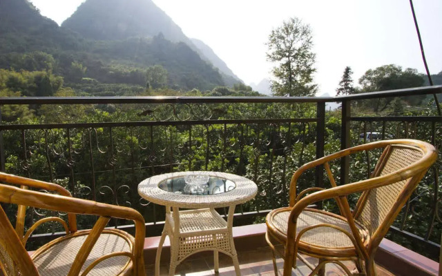 Yangshuo Village Retreat