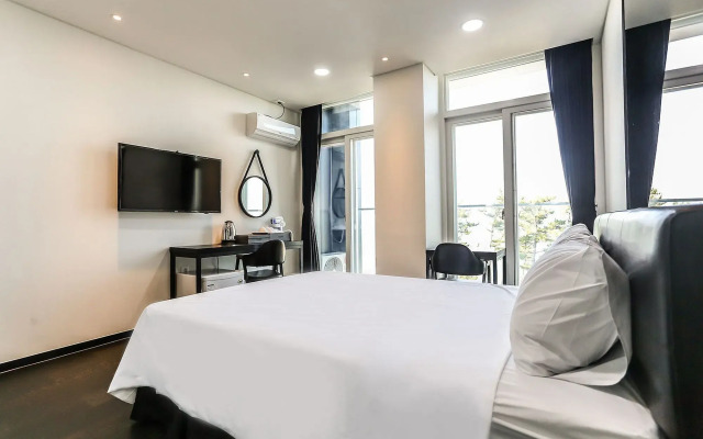Hotel Cube