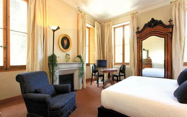 Hotel Château Des Alpilles