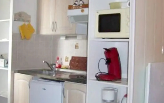 Studio in Valras-plage, With Wonderful City View and Furnished Garden