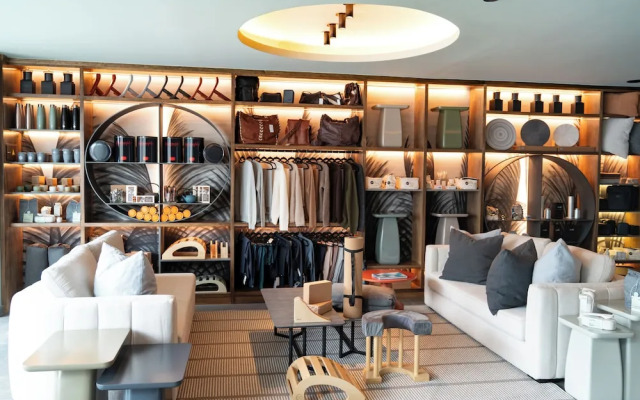 Eh Boutique Experience