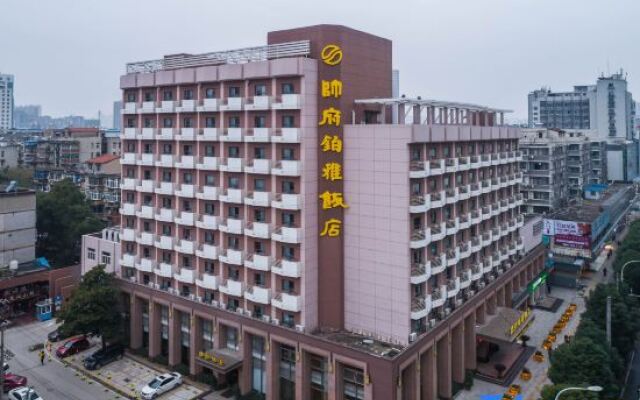Marshal Palace Hotel