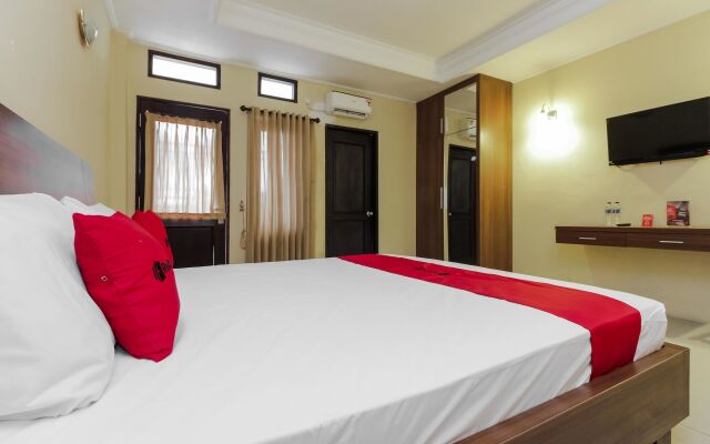 RedDoorz near Taman Samarendah