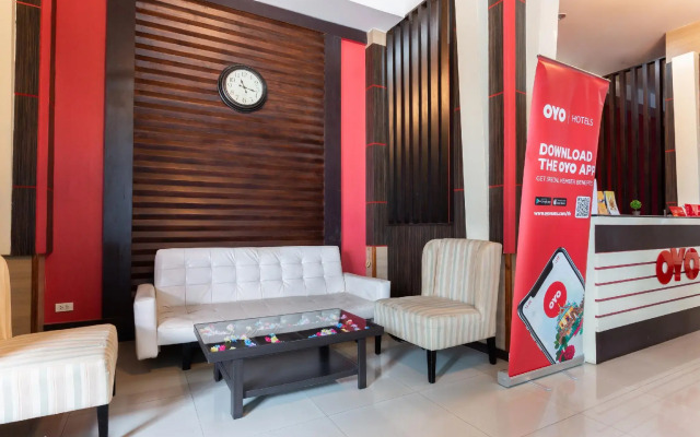 OYO 1127 Baan Siam Hotel