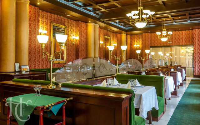 Hotel Capitol