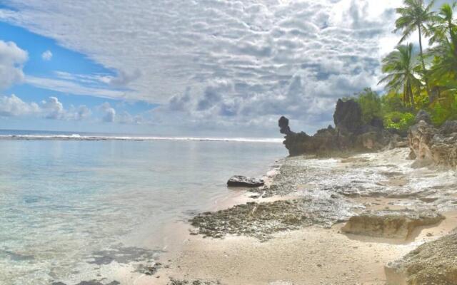 Hiti Tikehau, the ocean side bungalow